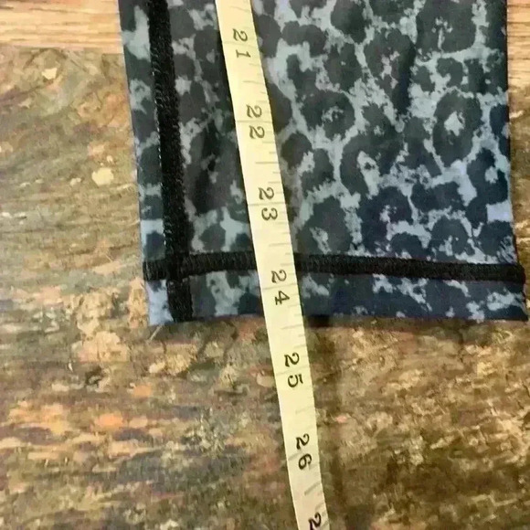 Zyia Active Women’s Leopard Black leggings size 16-18 - Picture 3 of 3
